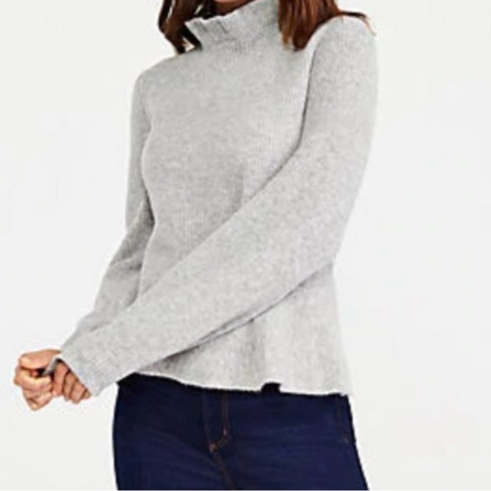Ann Taylor | Gray Ruffle Neck Peplum Sweater Size Medium